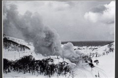 (28) 202601 作品展： 藤田洋一 (写真) 増毛の春風　（北海道増毛町付近）